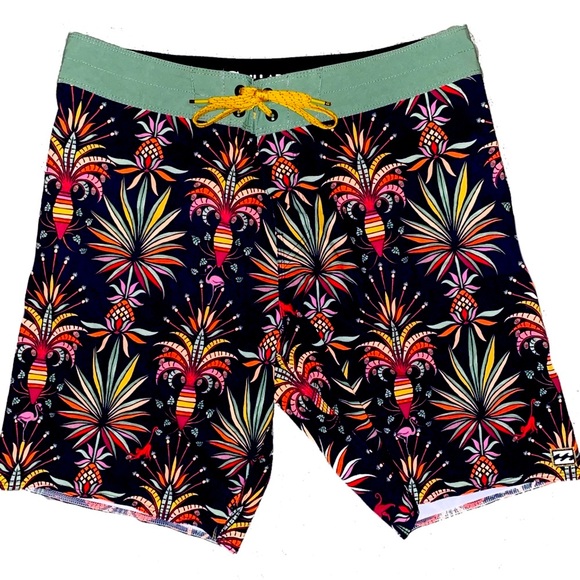 Billabong Board Shorts ๐ฅHOST PICK๐ฅ - Picture 1 of 6